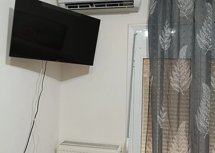 דירה Anibo & Zp413 *